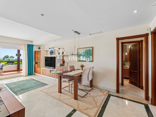 3 Bedrooms Apartment in Nueva Andalucía