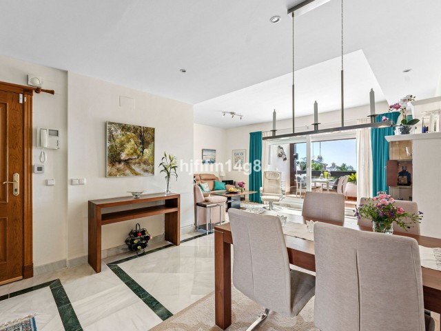 3 Bedrooms Apartment in Nueva Andalucía