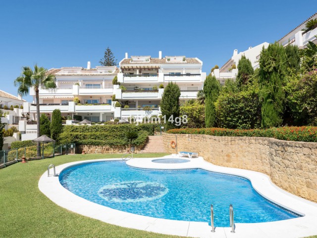 3 Bedrooms Apartment in Nueva Andalucía