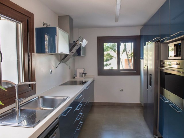 4 Bedrooms Villa in Benalmadena