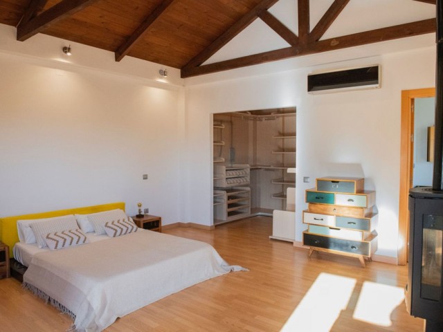 4 Bedrooms Villa in Benalmadena