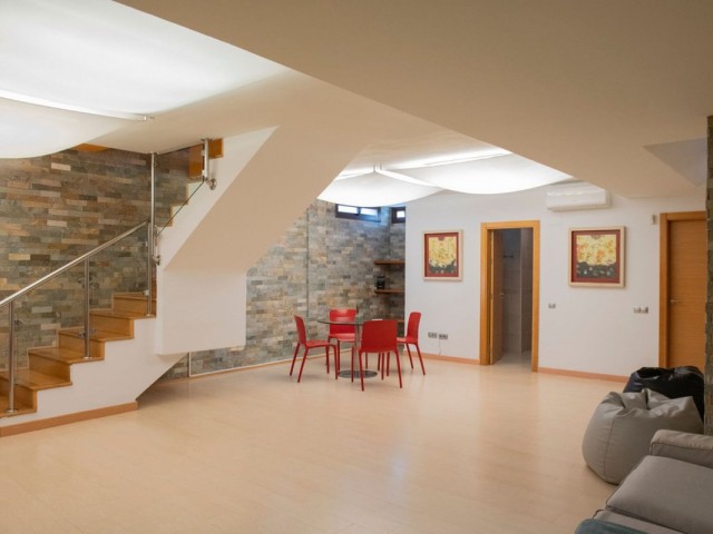 4 Bedrooms Villa in Benalmadena