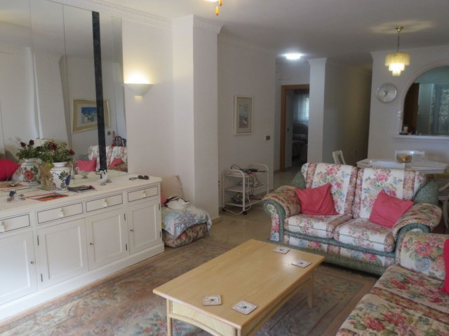 2 Bedrooms Apartment in Fuengirola