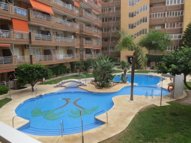 2 Bedrooms Apartment in Fuengirola