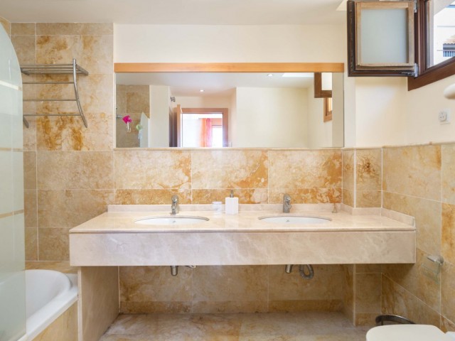 3 Soveroms Leilighet i Altos de los Monteros