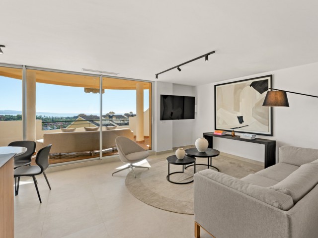 Apartamento con 3 Dormitorios  en Nueva Andalucía