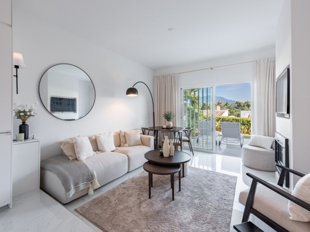 Apartamento con 3 Dormitorios  en Nueva Andalucía
