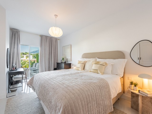 Apartamento con 3 Dormitorios  en Nueva Andalucía