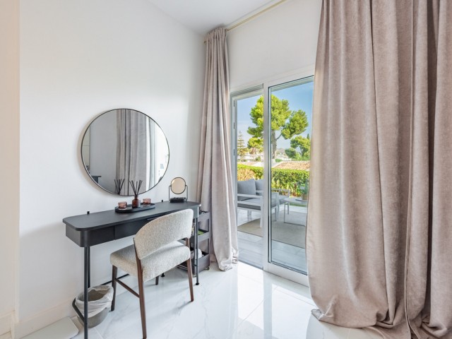 Apartamento con 3 Dormitorios  en Nueva Andalucía