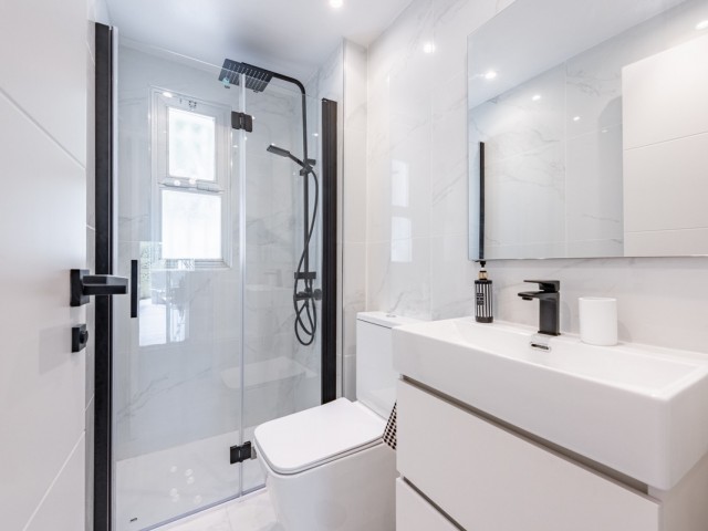 Apartamento con 3 Dormitorios  en Nueva Andalucía