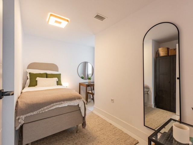 Apartamento con 3 Dormitorios  en Nueva Andalucía