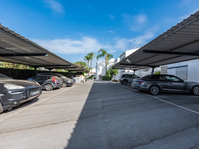 Apartamento con 3 Dormitorios  en Nueva Andalucía