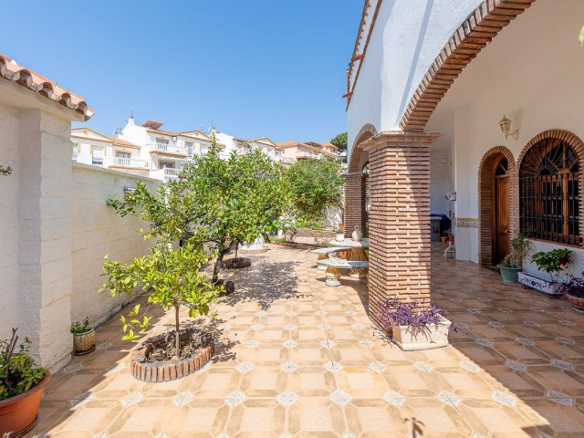 4 Bedrooms Townhouse in Benalmadena