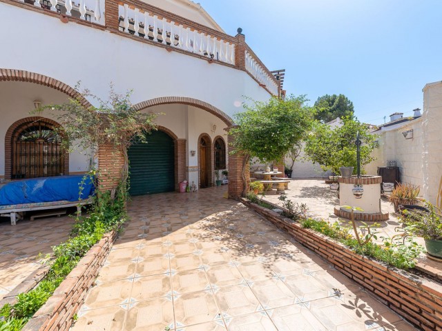 4 Bedrooms Townhouse in Benalmadena