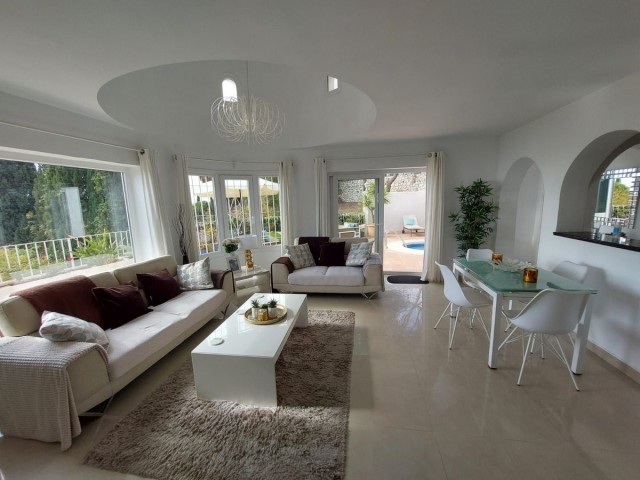 Villa avec 3 Chambres  à Mijas