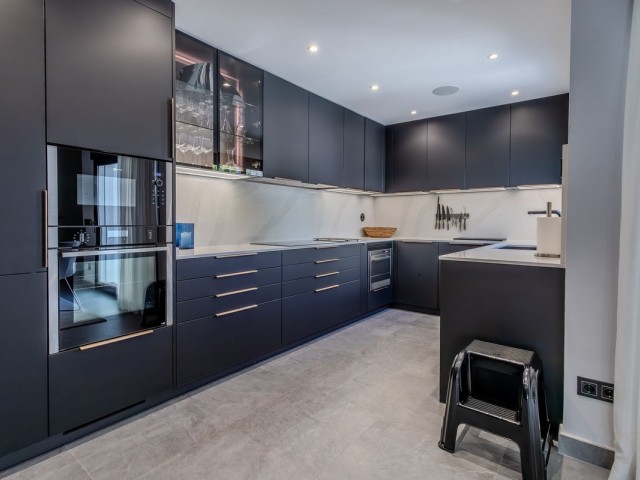 4 Makuuhuoneen Rivitalo Nueva Andalucía