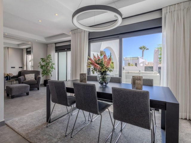 4 Makuuhuoneen Rivitalo Nueva Andalucía