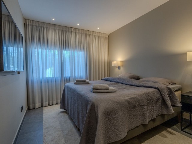 4 Makuuhuoneen Rivitalo Nueva Andalucía