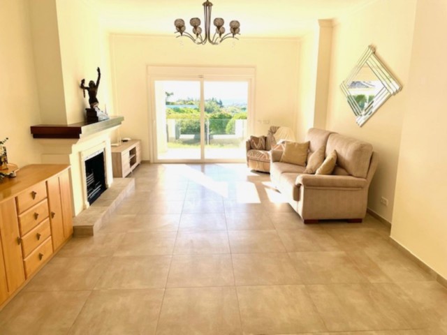 5 Soveroms Villa i Estepona