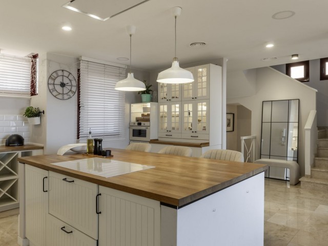 4 Slaapkamer Rijtjeshuis in Benahavís