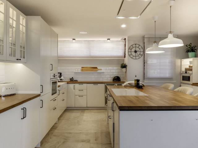 4 Slaapkamer Rijtjeshuis in Benahavís