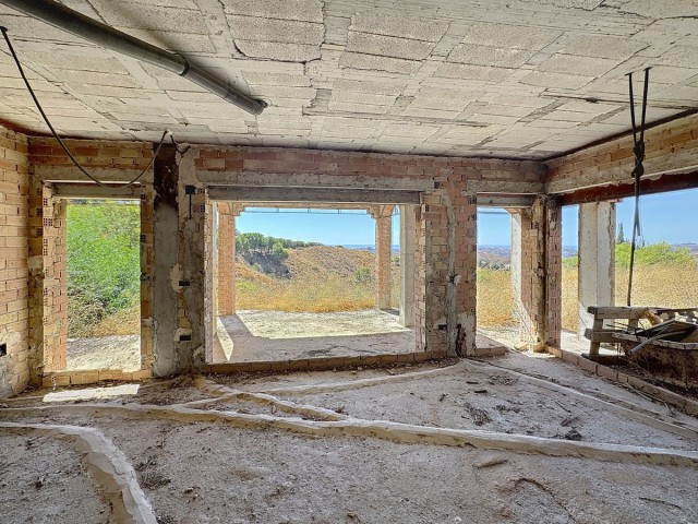 Villa avec 5 Chambres  à Valtocado