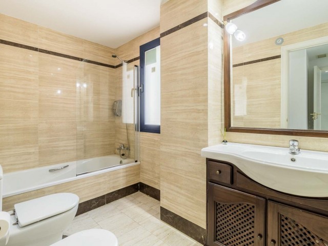 3 Soveroms Leilighet i Estepona