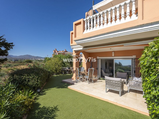 2 Sovrums Lägenhet i Estepona