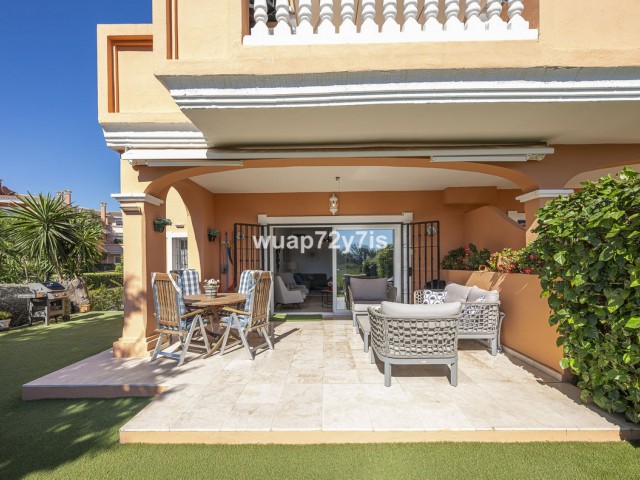 2 Sovrums Lägenhet i Estepona