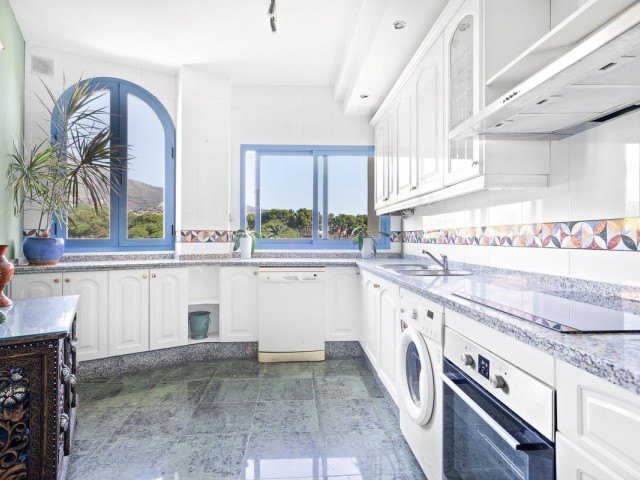 Appartement avec 5 Chambres  à Torrequebrada