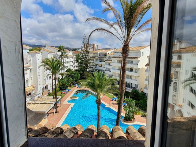 3 Bedrooms Apartment in Marbesa