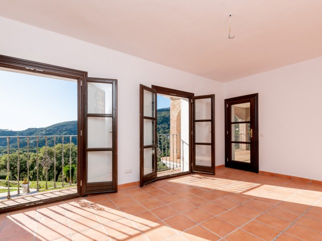 4 Schlafzimmer Villa in Casares