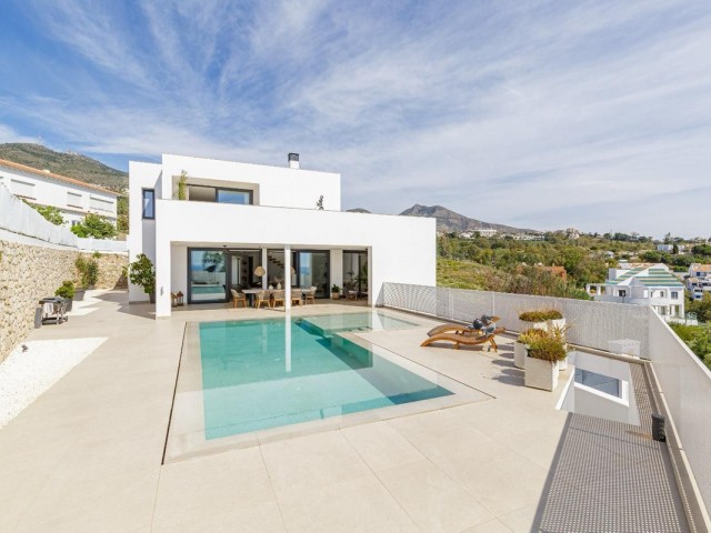 4 Schlafzimmer Villa in Benalmadena Costa