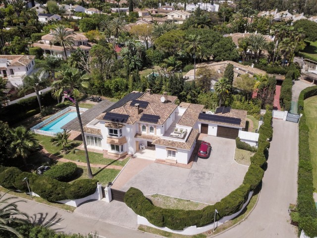7 Slaapkamer Villa in Guadalmina Baja