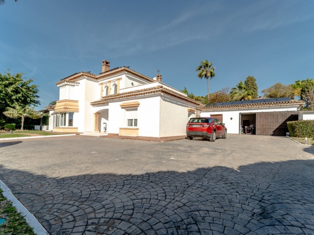 7 Slaapkamer Villa in Guadalmina Baja