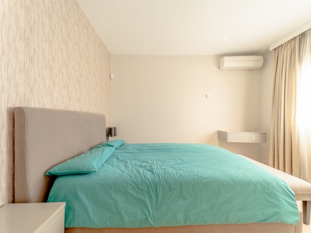 7 Slaapkamer Villa in Guadalmina Baja
