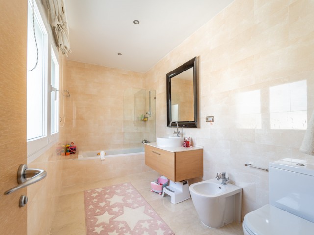 7 Slaapkamer Villa in Guadalmina Baja