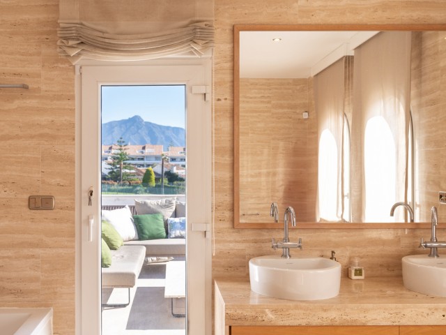 7 Slaapkamer Villa in Guadalmina Baja