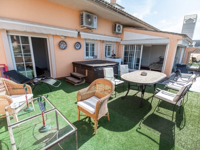 Penthouse avec 2 Chambres  à Marbella