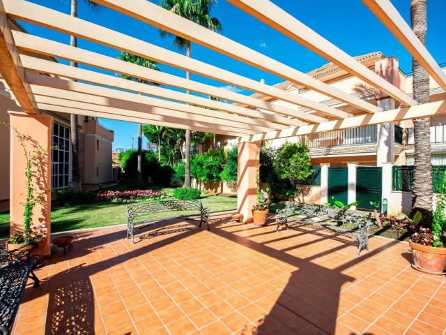 Penthouse avec 2 Chambres  à Marbella