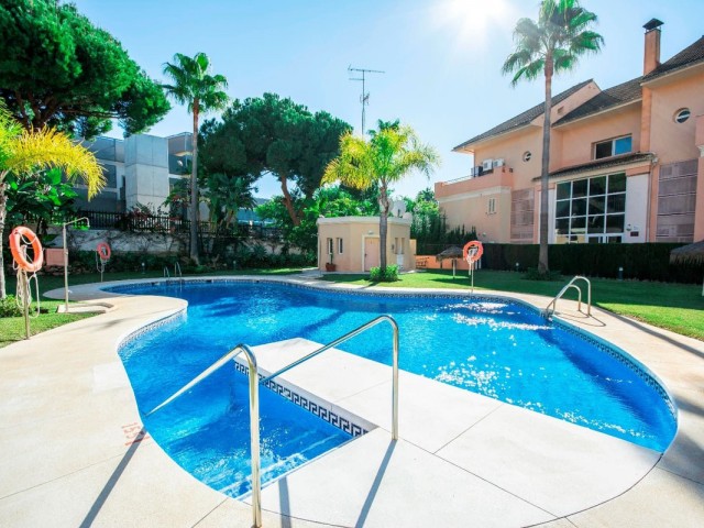 Penthouse avec 2 Chambres  à Marbella