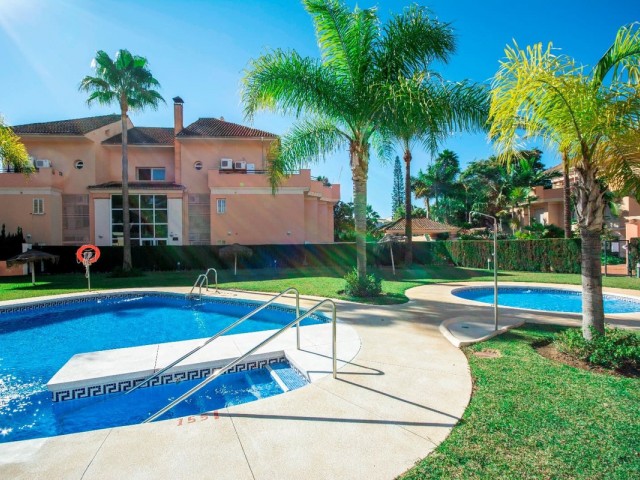 Penthouse avec 2 Chambres  à Marbella