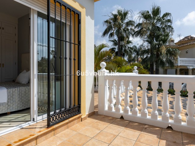 5 Sovrums Villa i Sierrezuela