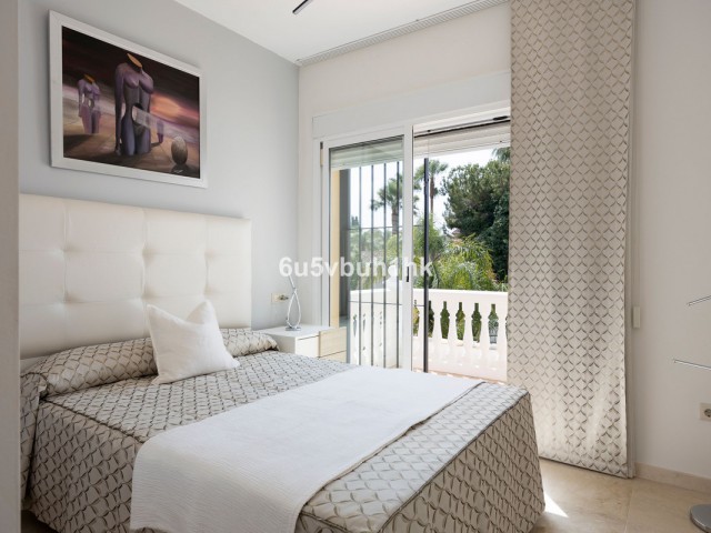 5 Sovrums Villa i Sierrezuela