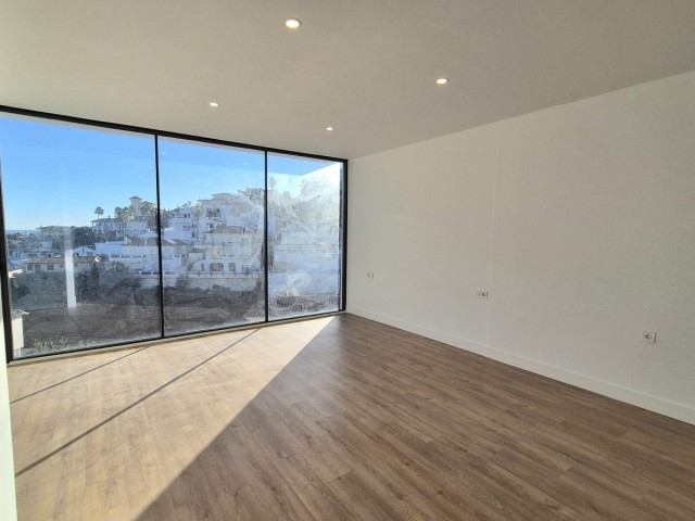 Villa con 3 Dormitorios  en Cerros del Aguila