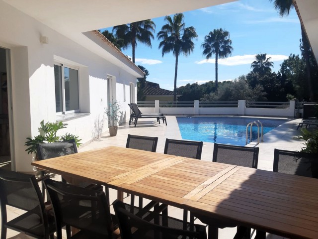 5 Bedrooms Villa in Sierrezuela