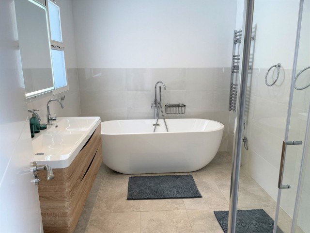 5 Sovrums Villa i Mijas Costa