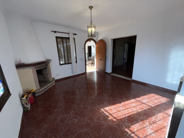 5 Soveroms Villa i Estepona