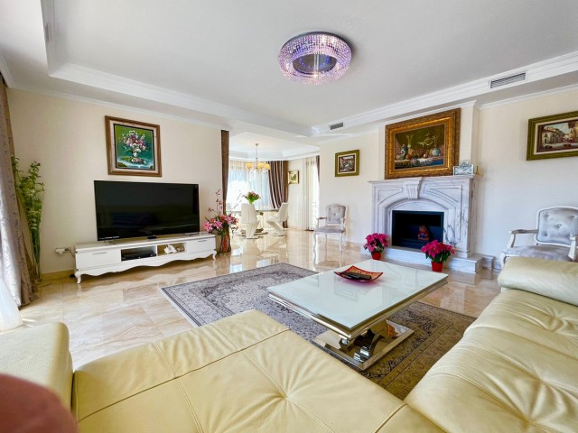 6 Soveroms Villa i El Rosario