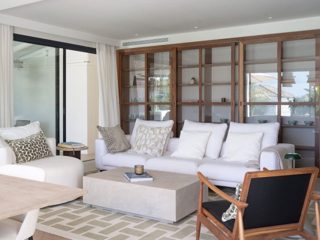 4 Bedrooms Villa in Nueva Andalucía
